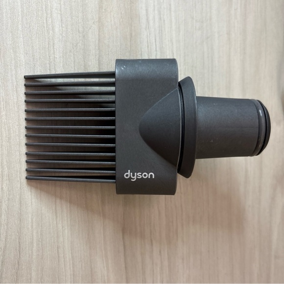 Dyson Hair Dryer Wide Tooth Comb Attachment in Black - Picture 3 of 7